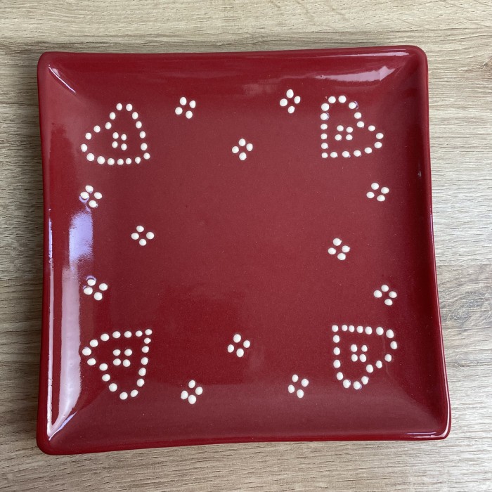 Flat plate small model red heart