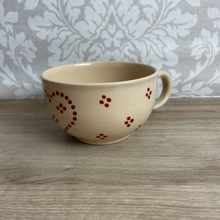 Tasse crème coeur rouge